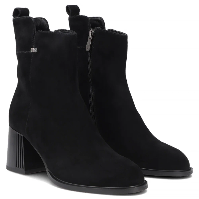 Leather heeled ankle boots Filippo DBT8191/26 BK black