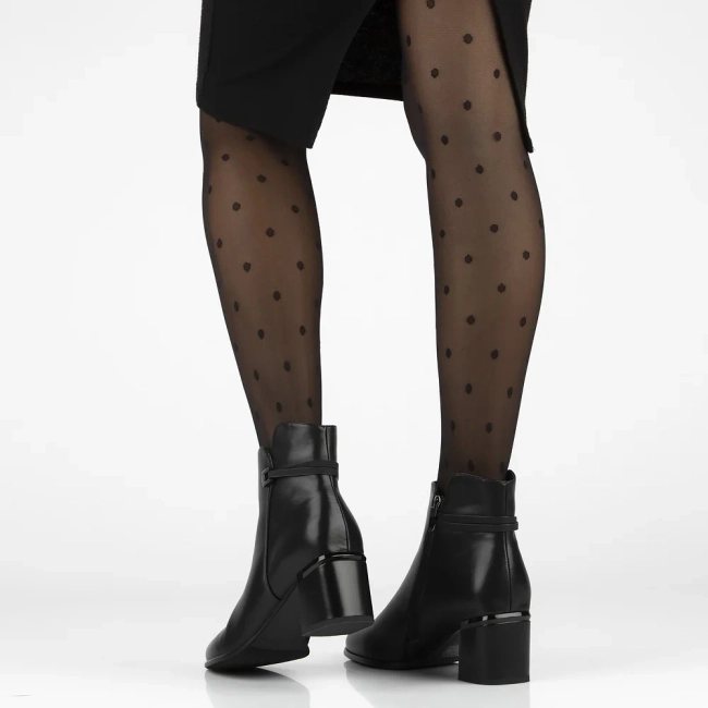 Skórzane botki na słupku Filippo DBT7377/25 BK czarne