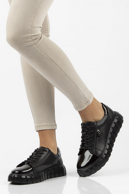 Leather sneakers Filippo DP4138/22 BK black