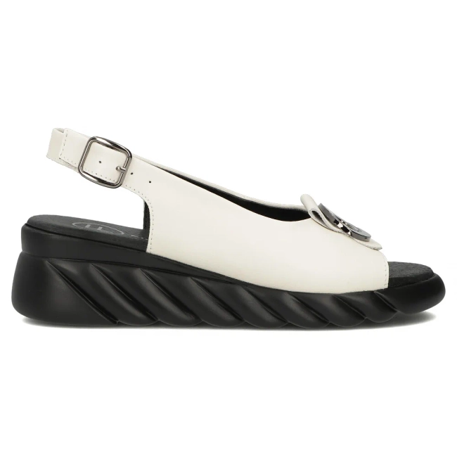 Leather sandals Filippo DS7011/25 BE beige