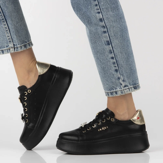 Leather sneakers Filippo DP6790/25 BK black