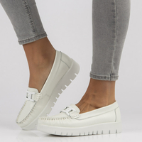 Skórzane mokasyny Filippo DP3334/22 WH białe