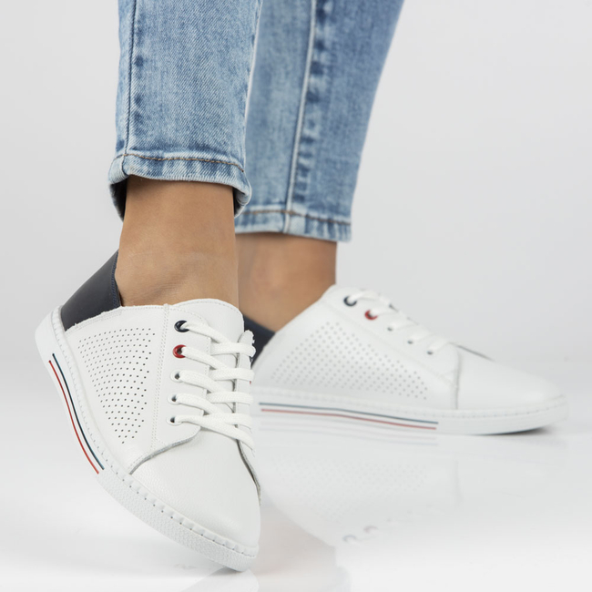 Leather shoes Filippo DP4592/23 WH white