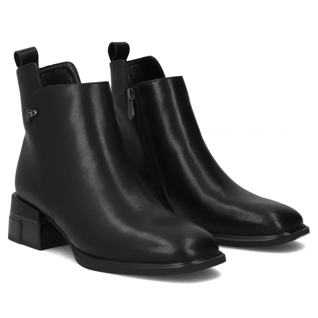 Skórzane botki na obcasie Filippo DBT7227/25 BK czarne
