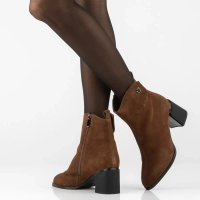 Leather heeled ankle boots Filippo DBT8147/26 BR brown