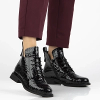 Leather ankle boots Filippo DBT7239/25 BK black