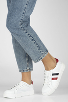 Skórzane półbuty na platformie Filippo DP4530/23 WH RD białe