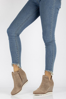Wedge ankle boots Filippo DBT2069/21 TP taupe