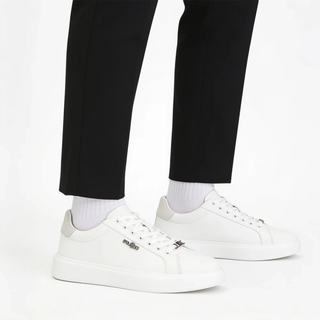 Skórzane sneakersy Filippo MP7840/26 WH białe