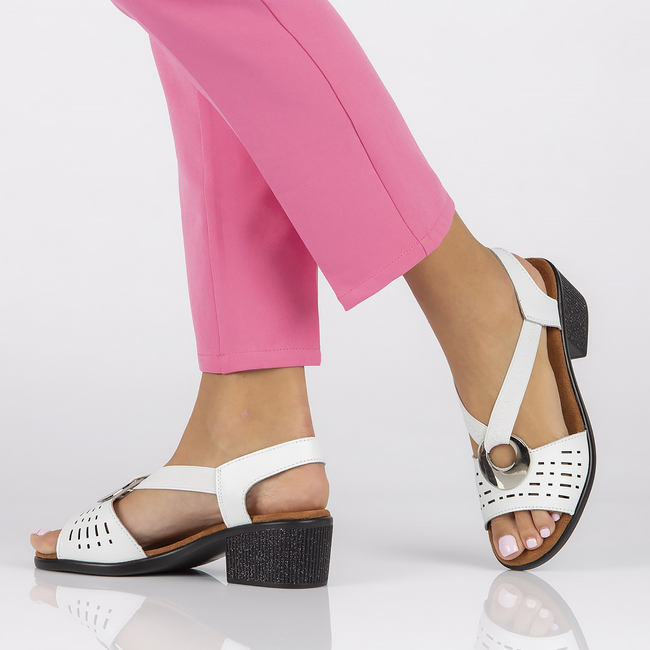 Leather sandals Filippo DS2308/22 WH white