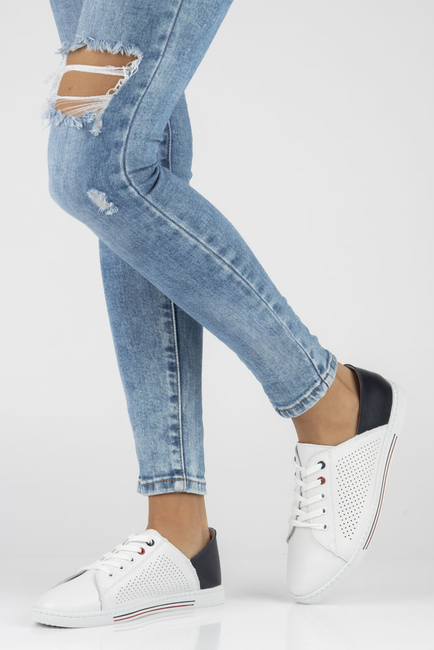 Leather shoes Filippo DP4592/23 WH white