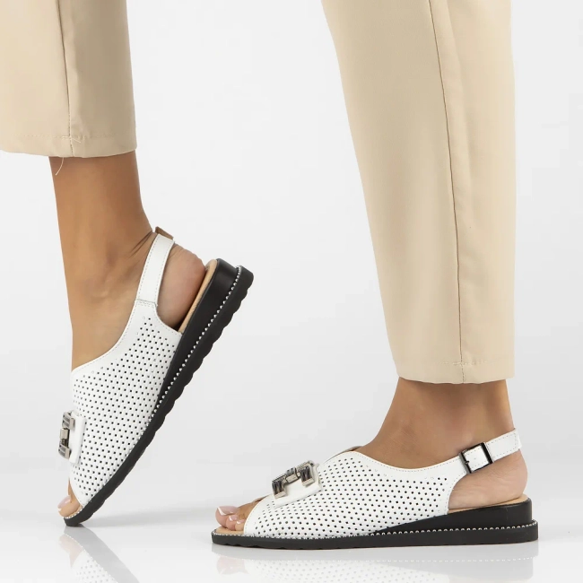 Leather sandals Filippo DS6032/25 WH white