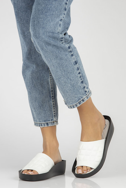 Leather flip-flops Filippo DK4464/23 WH white