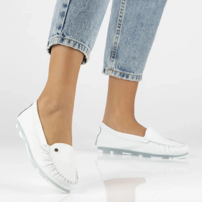 Leather loafers Filippo DP2037/25 WH white