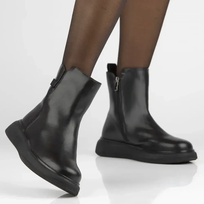 Leather ankle boots Filippo DBT6552/24 BK black