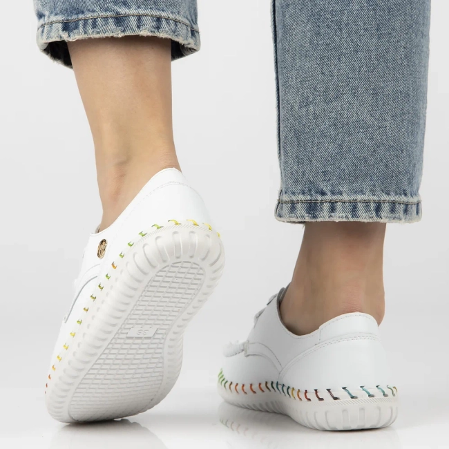 Skórzane półbuty Artiker 54C1517 białe