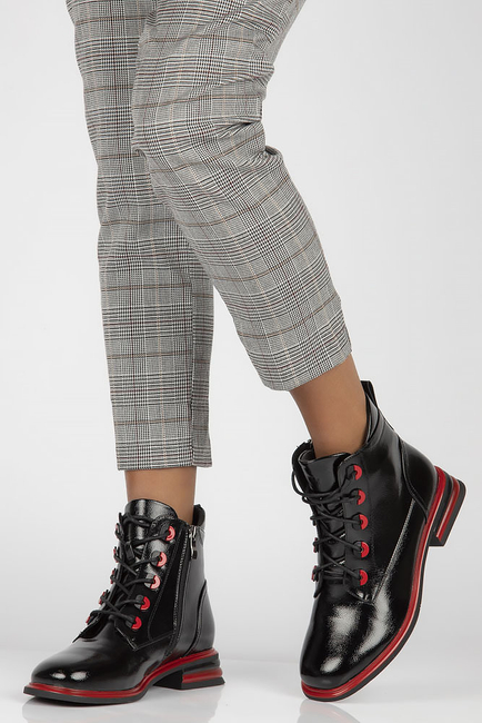 Trzewiki Filippo DBT4114/22 BK czarne