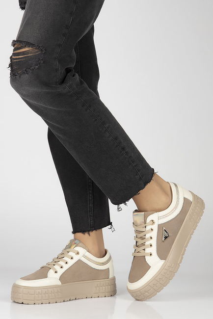 Skórzane półbuty na platformie Filippo DP4245/23 BE beżowe