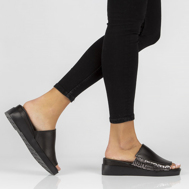 Leather flip-flops Filippo DK3921/22 BK black