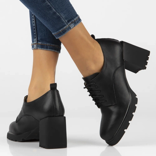 Leather shoes Filippo DP6198/24 BK black