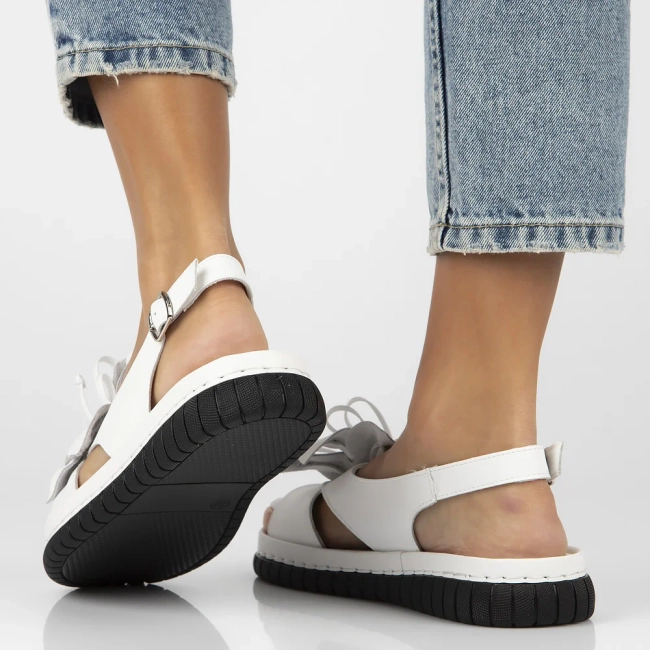 Leather sandals Filippo DS6965/25 WH white