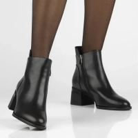 Leather ankle boots Filippo DBT6589/24 BK black