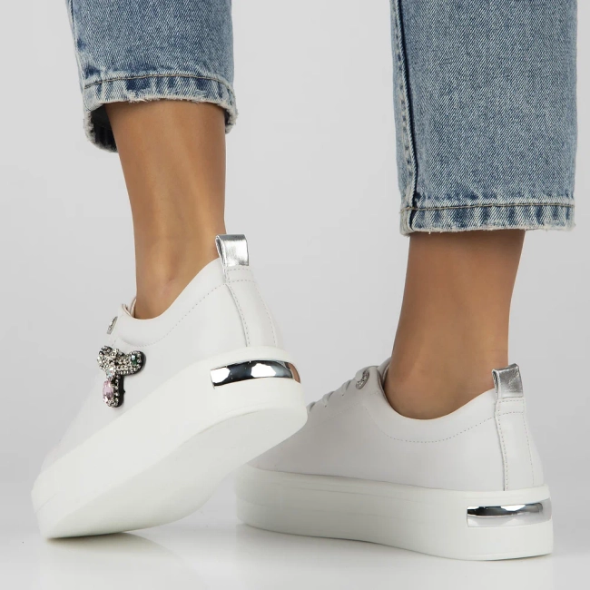 Skórzane sneakersy Filippo DP6042/24 WH białe