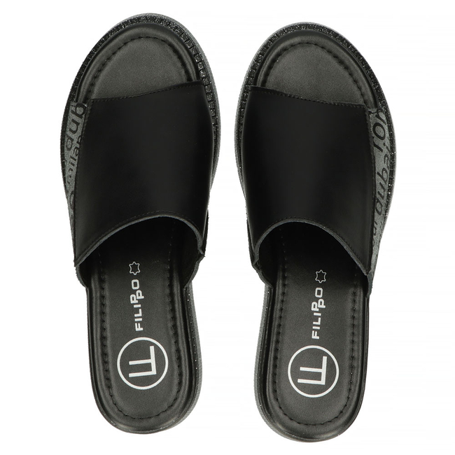 Skórzane klapki Filippo DK4402/23 BK czarne