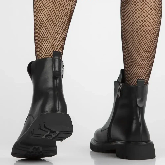 Leather ankle boots Filippo DBT6577/24 BK black