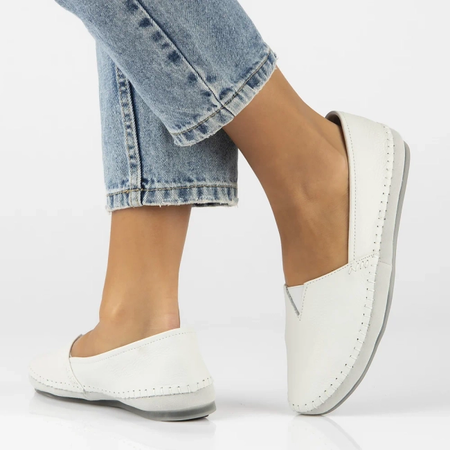 Skórzane półbuty Filippo DP031/25 WH białe