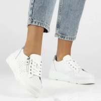 Leather sneakers Filippo DP6702/25 WH white