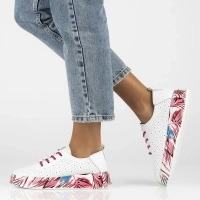 Skórzane półbuty na platformie Filippo DP6698/25 WH FH białe