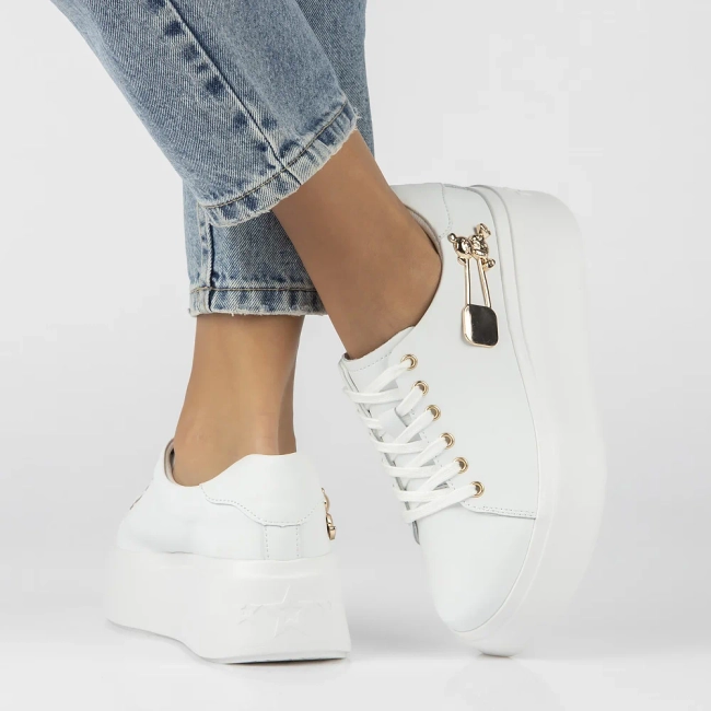 Leather sneakers Filippo DP6423/24 WH white