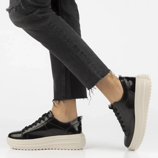 Leather sneakers Filippo DP6795/25 BK black