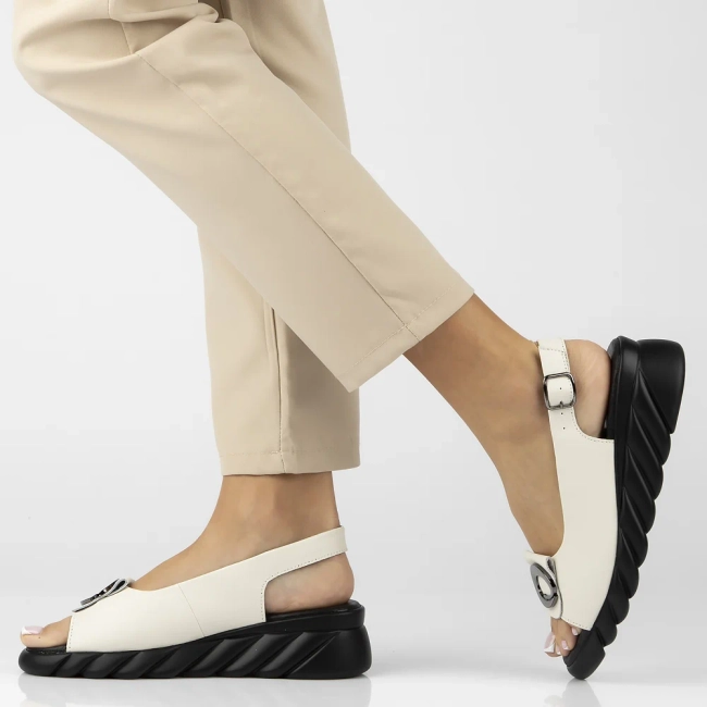 Leather sandals Filippo DS7011/25 BE beige