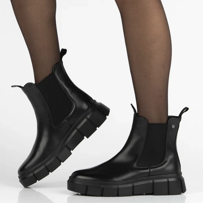 Leather ankle boots Filippo DBT7264/25 BK black