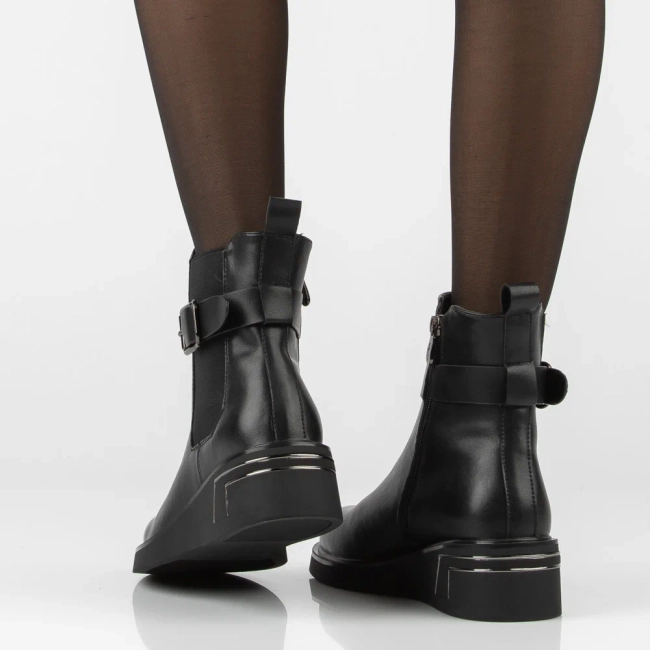 Leather wedge ankle boots Filippo DBT8049/26 BK black
