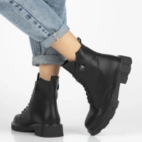 Leather ankle boots Filippo DBT7131/25 BK black