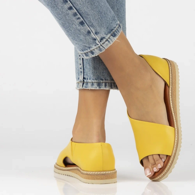 Leather sandals Artiker 46C1015 żółte