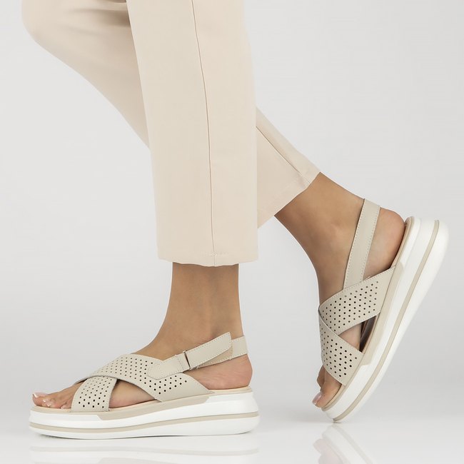 Leather sandals Filippo DS4414/23 BE beige