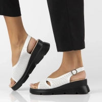 Leather sandals Filippo  DS6051/24 WH white