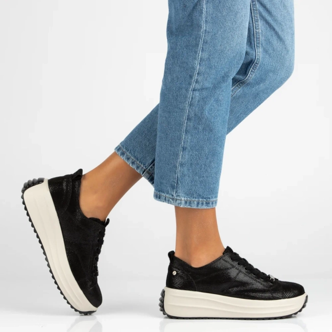 Leather sneakers Filippo DP6795/26 BK black