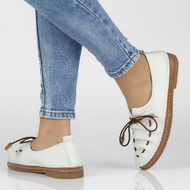 Leather shoes Filippo DP2058/21 WH white