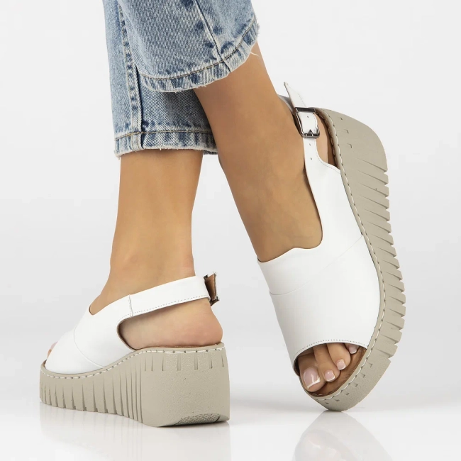 Leather sandals Artiker 54C0786 white