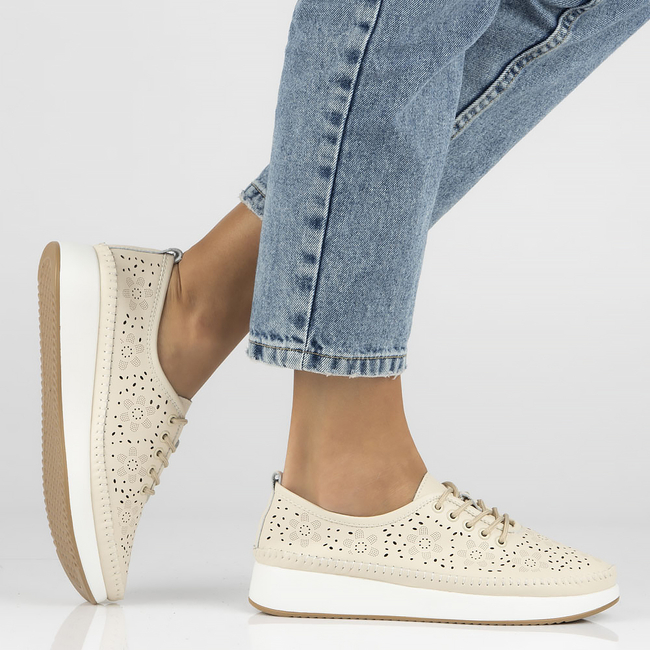 Skórzane półbuty na platformie Filippo DP4606/23 BE beżowe