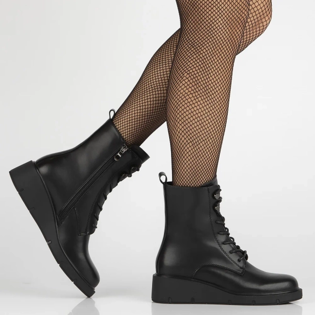 Leather ankle boots Filippo DBT6560/24 BK black