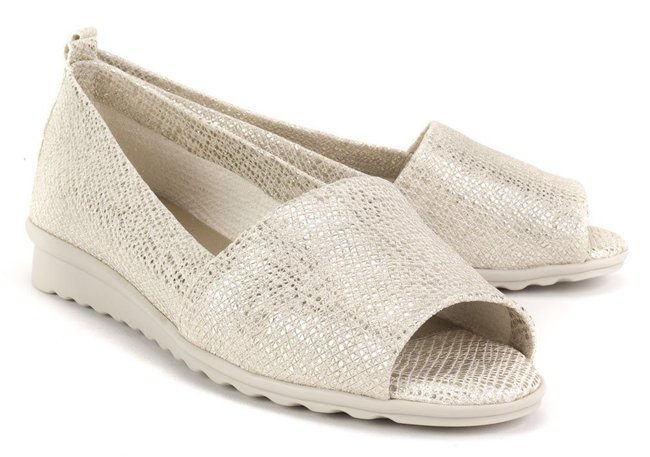 The Flexx Fantastic A202_03 Gold Smart Shoes