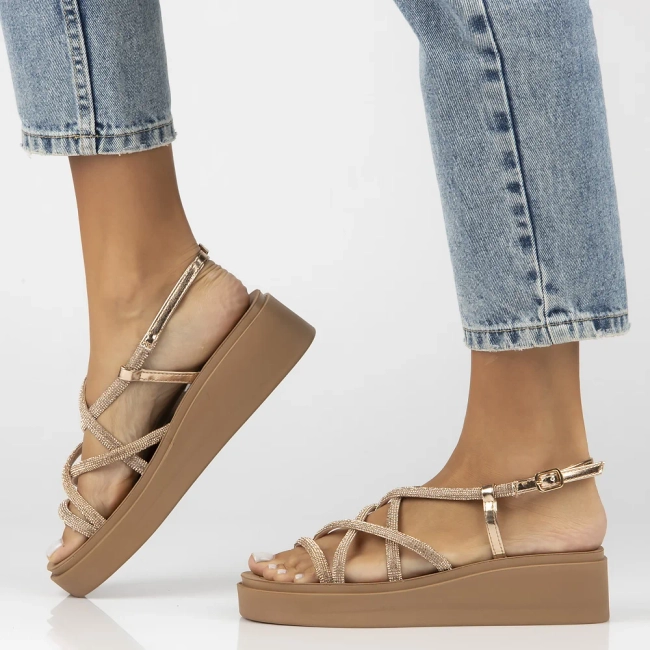 Sandały na platformie Filippo DS6898/25 GO złote