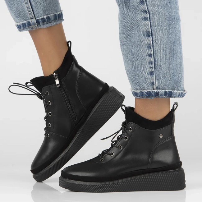 Leather ankle boots Filippo DBT4799/25 BK black