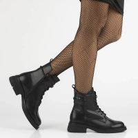 Leather ankle boots Filippo DBT7453/25 BK black